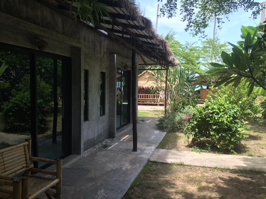 The Blue Parrot Hotel Ko Pha Ngan Bagian luar foto